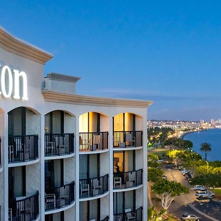 Hilton San Diego Airport/Harbor Island Exterior photo