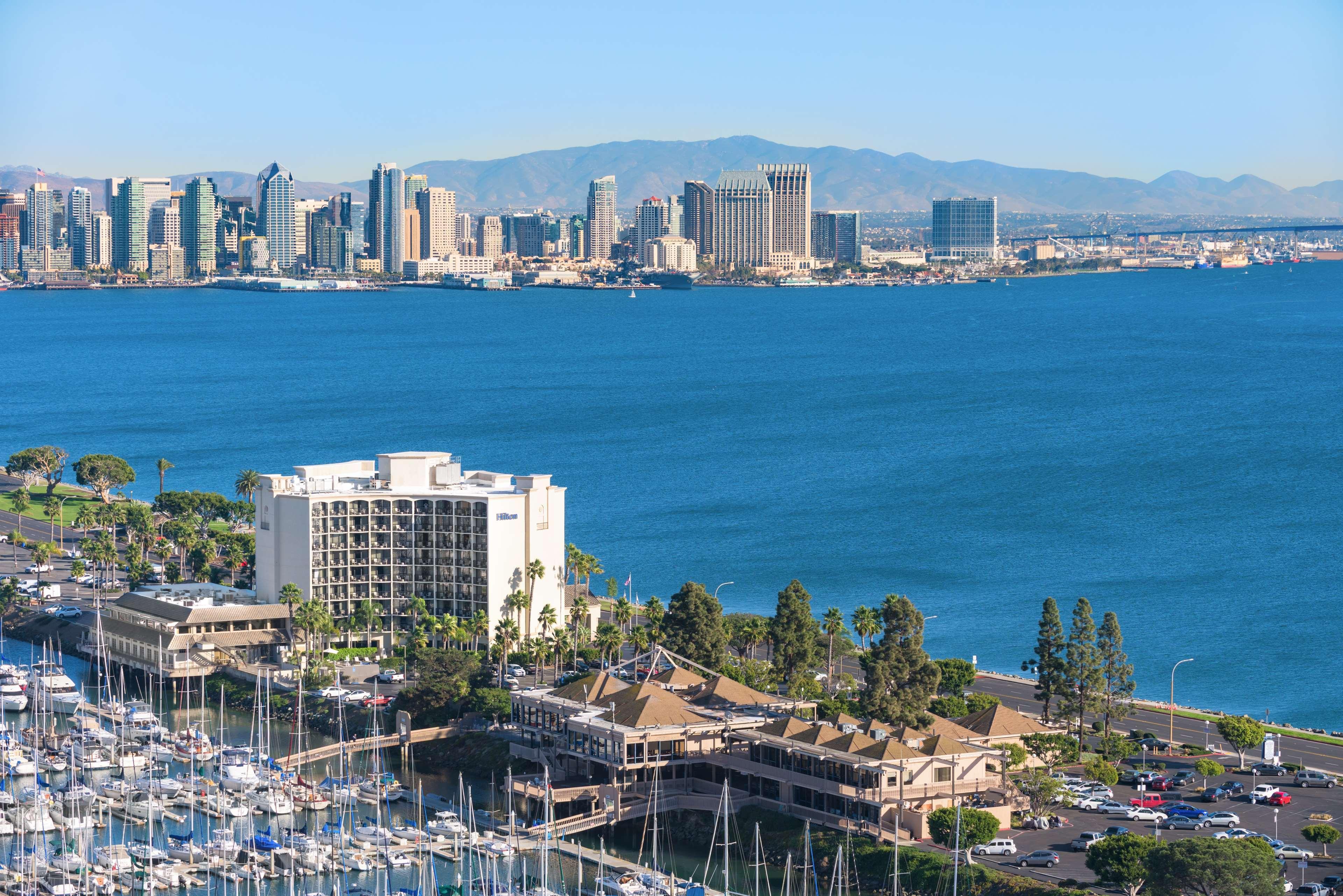 Hilton San Diego Airport/Harbor Island Exterior photo