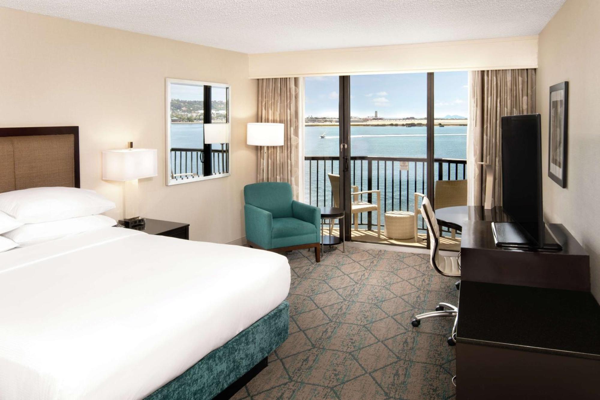 Hilton San Diego Airport/Harbor Island Exterior photo