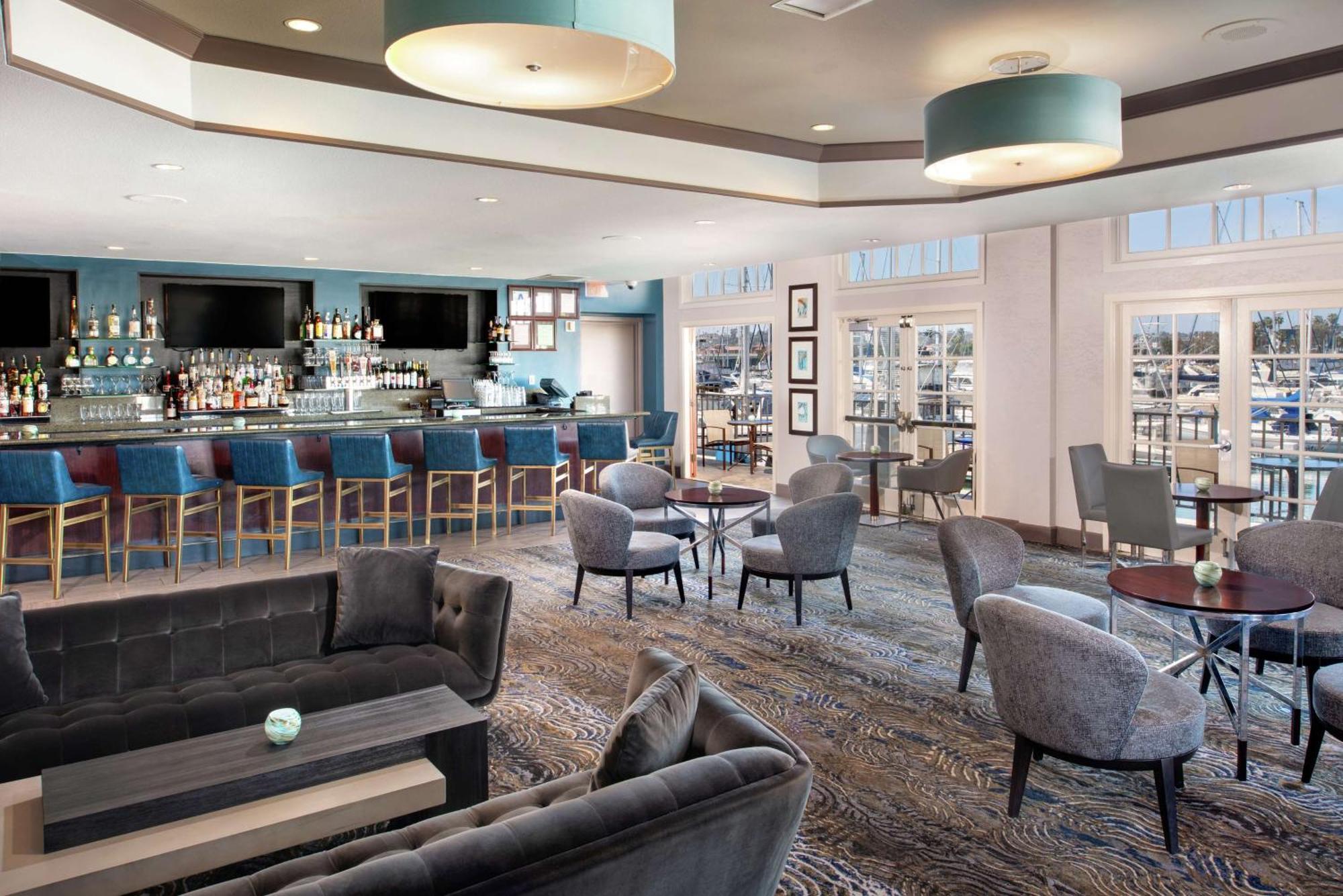 Hilton San Diego Airport/Harbor Island Exterior photo